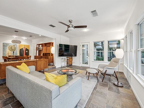 4th image of 6640 Yosemite Ln