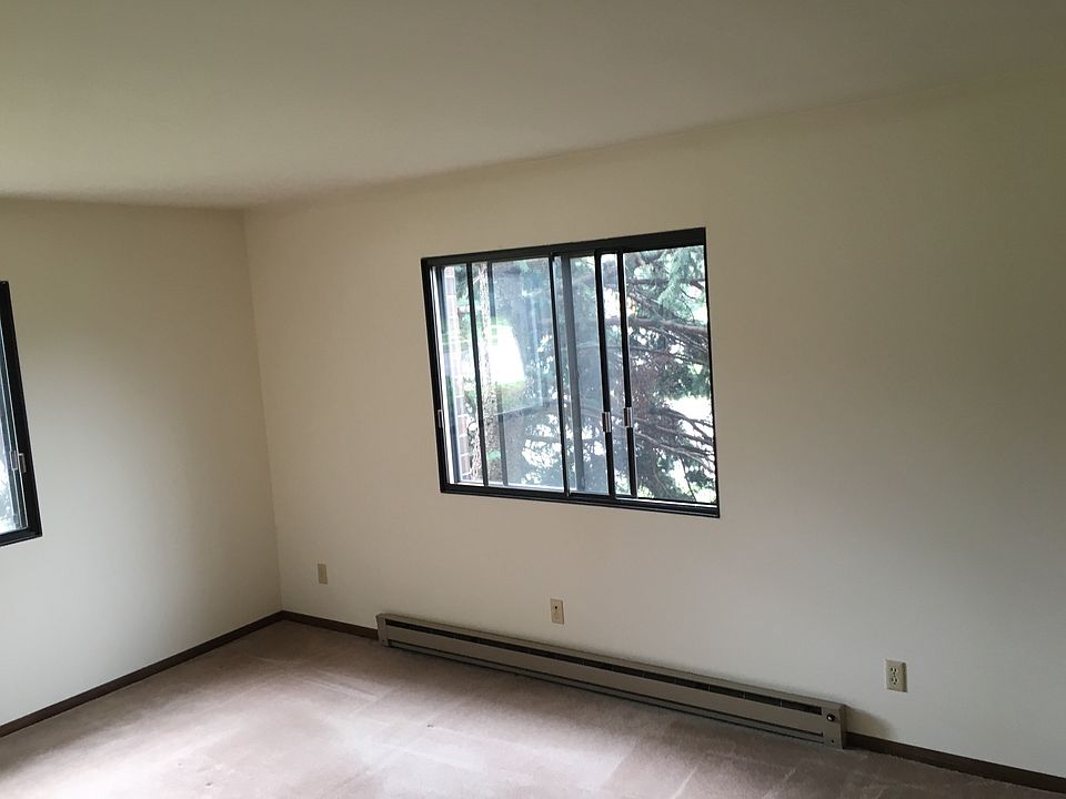 2nd image of 8852 39th Ave APT 6