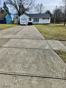11767 Meadowbrook Dr, Parma Heights, OH, 44130