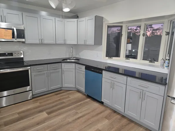 (undisclosed Address), Levittown, NY 11756