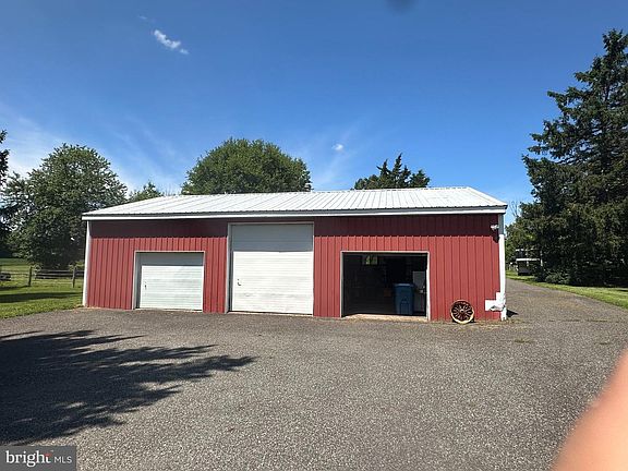 2nd image of 117 Ridge Rd