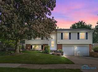 135 Southwood Dr, Perrysburg, OH 43551