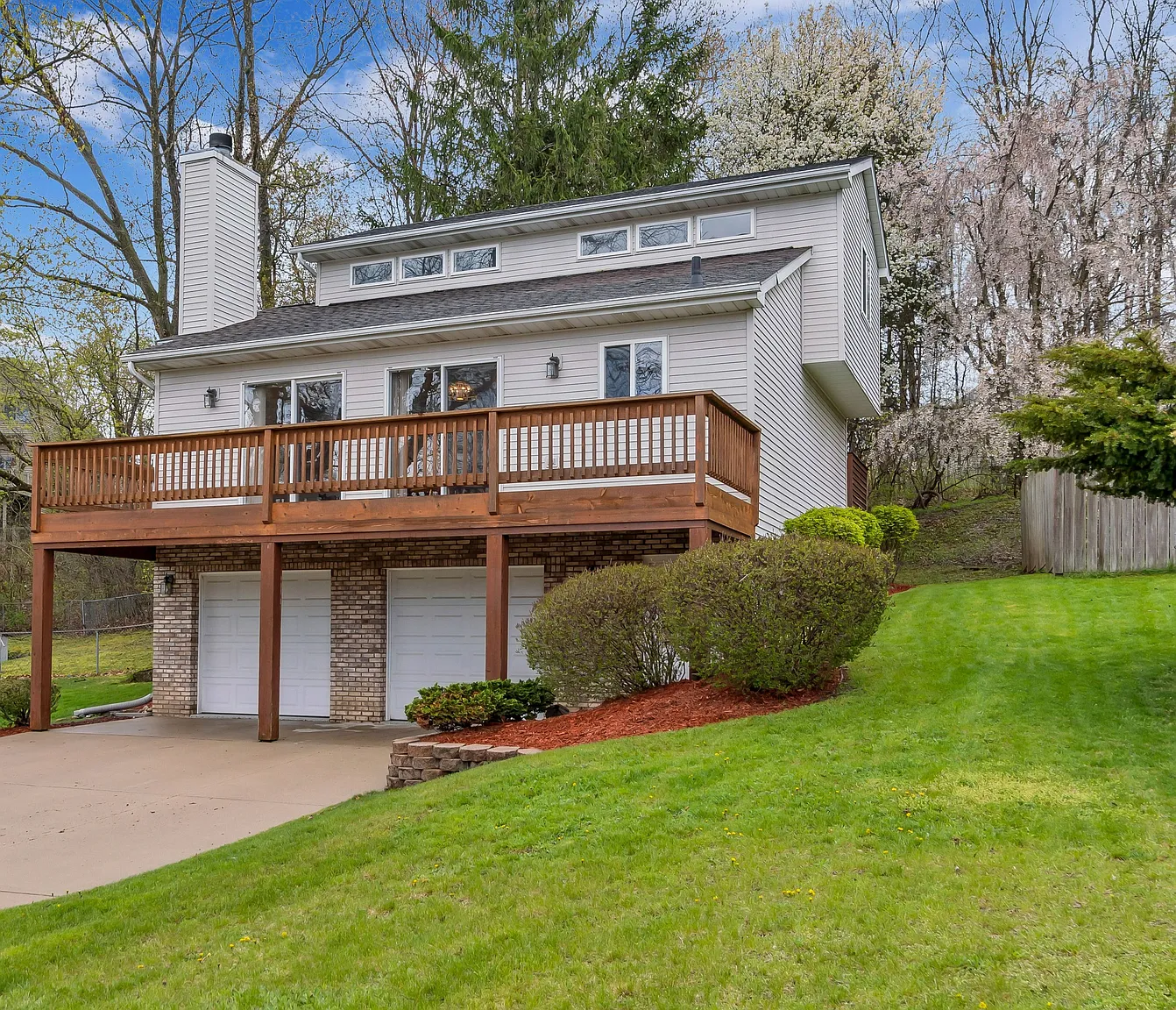 1331 Brighton Lake Rd photo 1