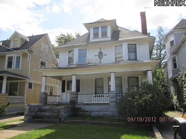 2nd image of 10012 South Blvd