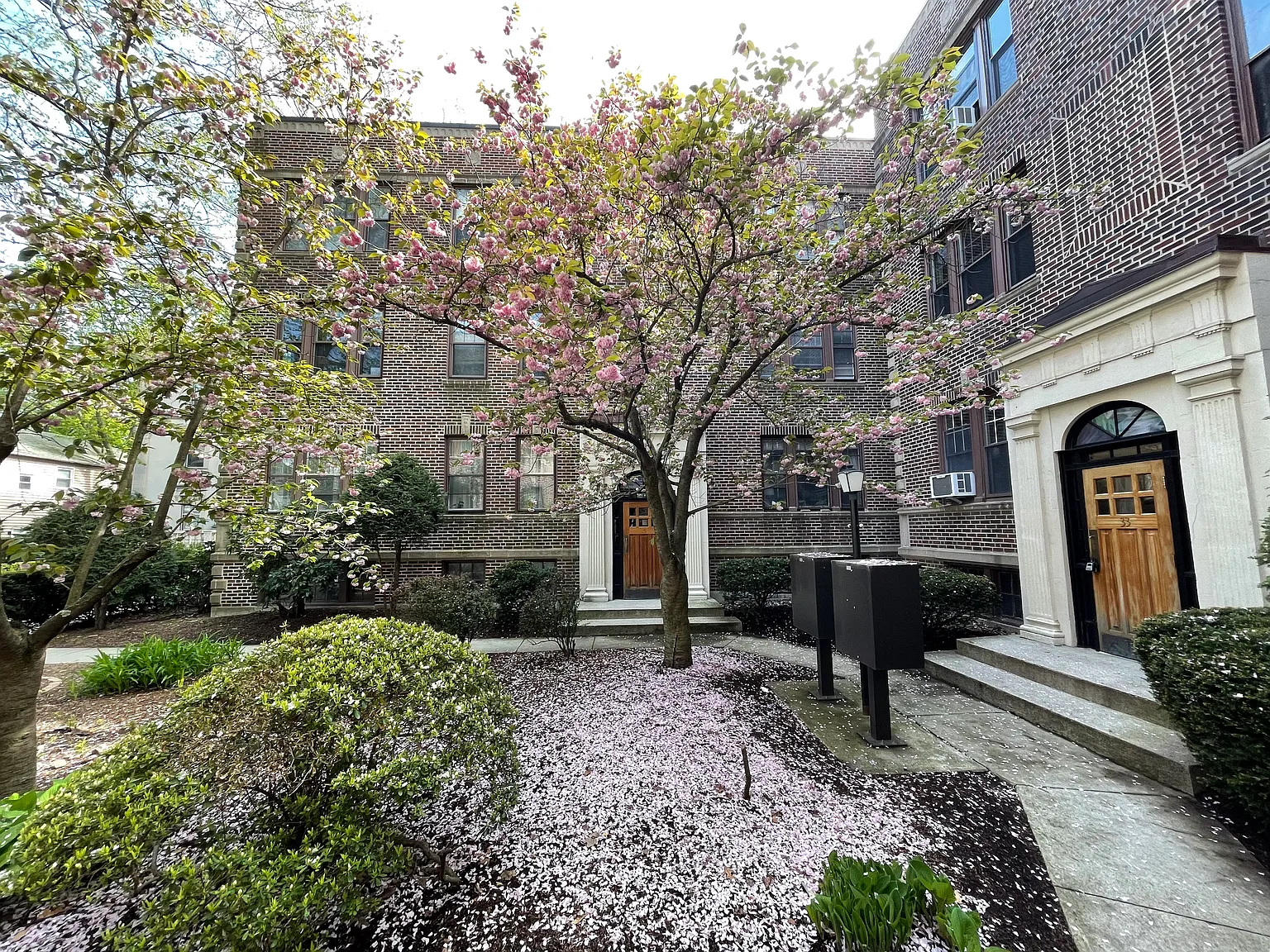 31 Winslow Rd — Photo 1