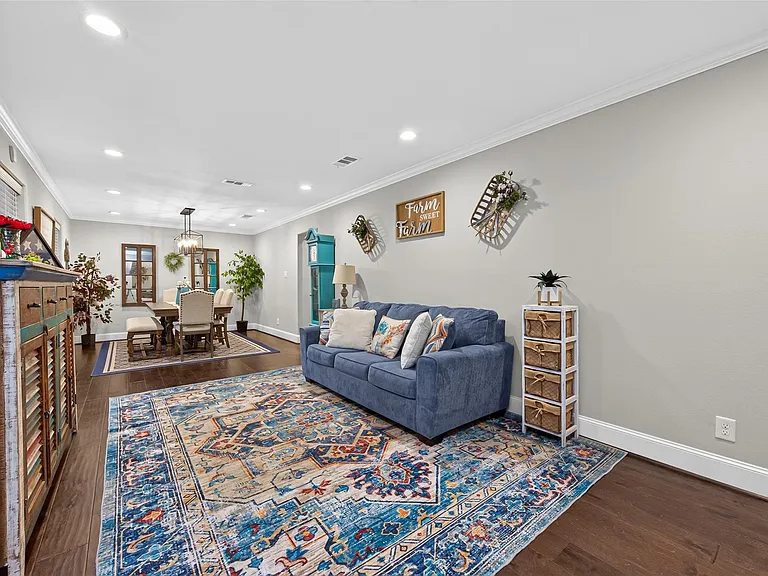 746 Stone Mountain Dr — Photo 20