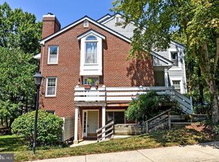 3152 Covewood Ct E, Falls Church, VA 22042