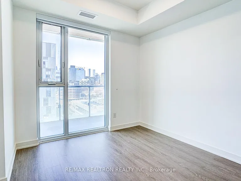 425 Front St E #1213 — Photo 25