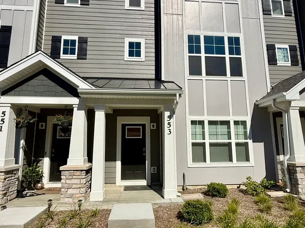 553 Yosemite Way, Mundelein, IL 60060