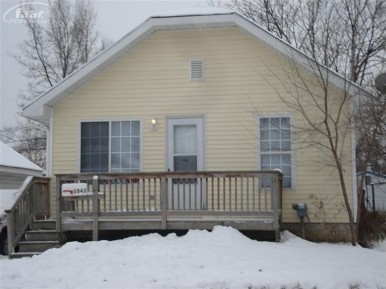 2nd image of 1043 Ingleside Ave
