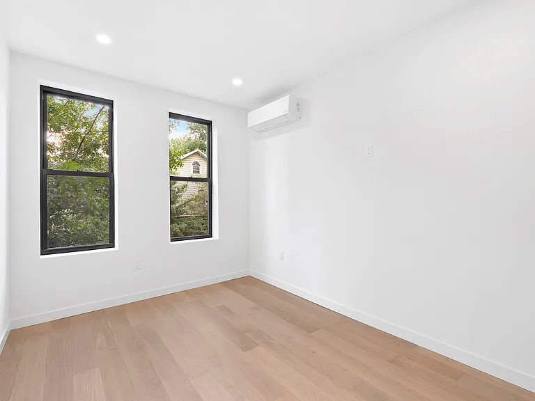 48-36 41st St #2A — Photo 4