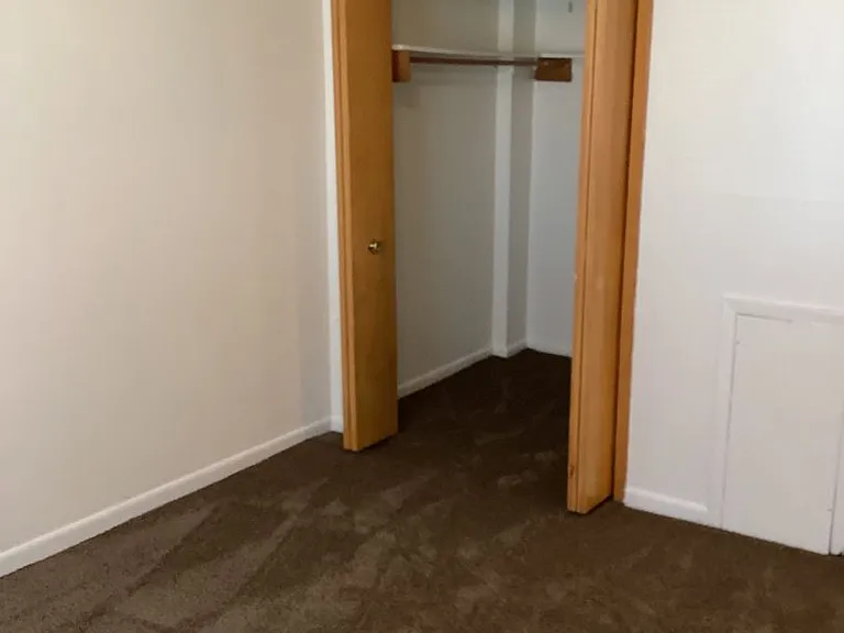 Brush Apartment — Photo 5
