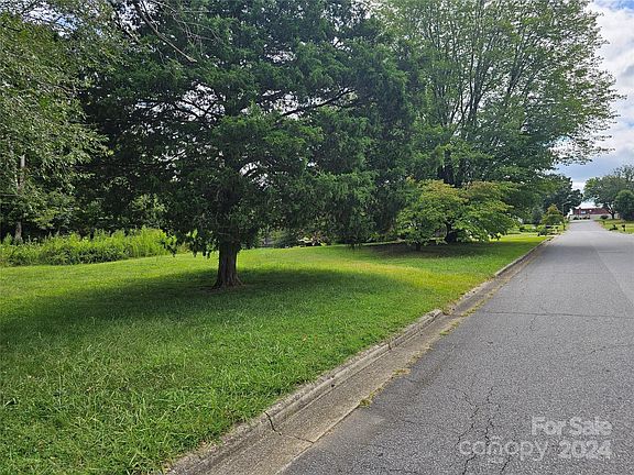 3rd image of 0 33rd St NW