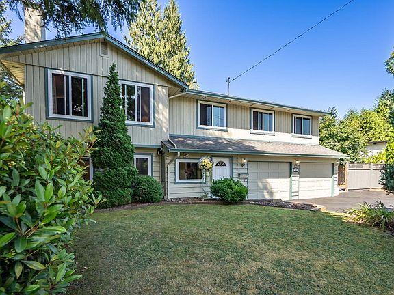 2nd image of 11527 Fraserview St