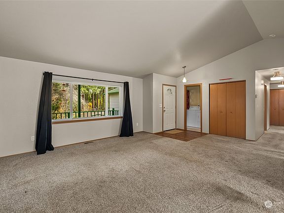 2nd image of 11947 Collins Street SE