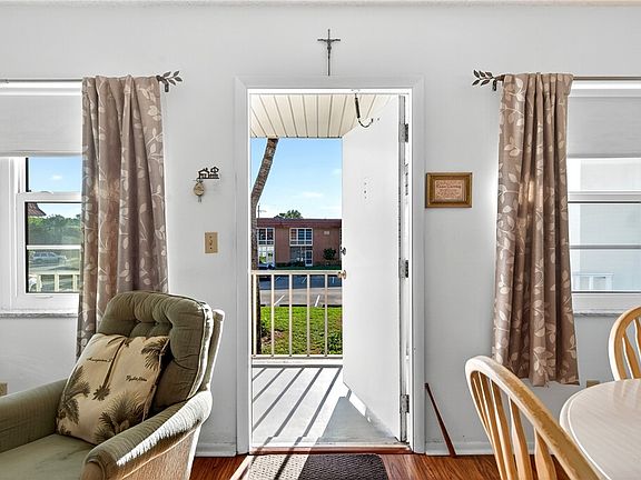 2nd image of 108 Springlake Ct #203