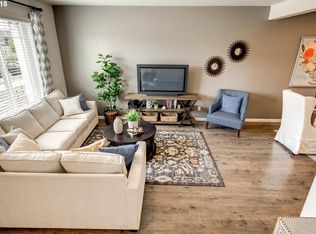 7342 NW Brugger Rd, Portland, OR 97229