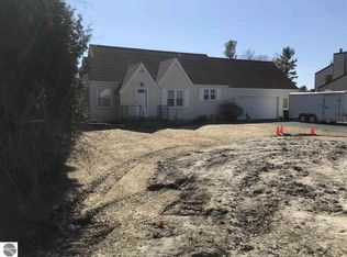 115 Anna Dr, Tawas City, MI 48763