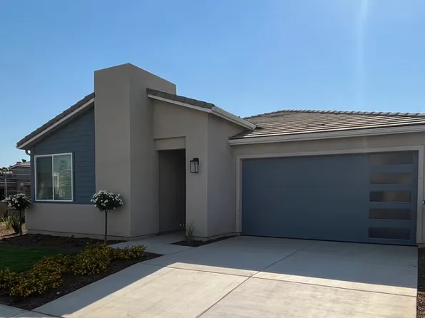 514 Cathedral Ct, Madera, CA 93636