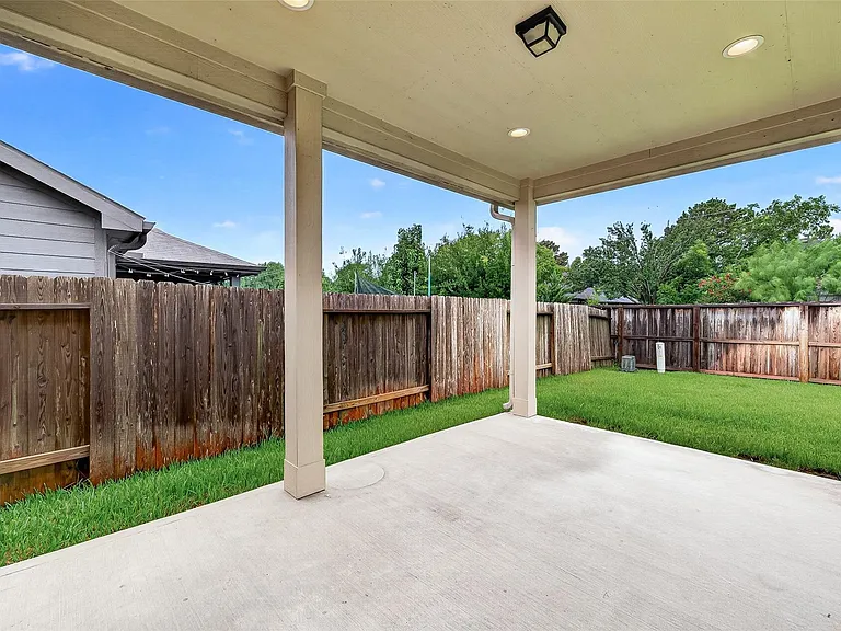 2511 Sandbar Shark Ct — Photo 34