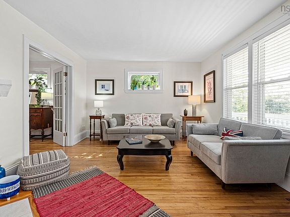5th image of 109 Main Ave