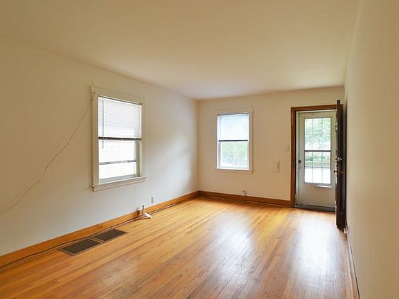 2nd image of 4704 N Laporte Ave