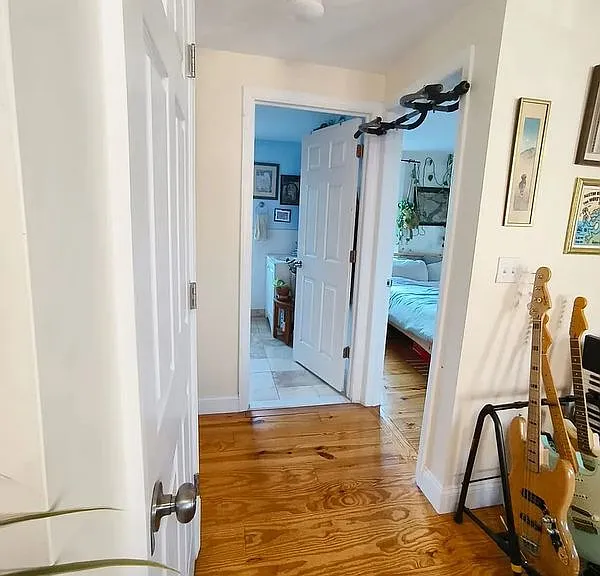 1009 Brown St #1 — Photo 8