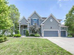 9101 Falcon Ridge Dr, Lenexa, KS 66220