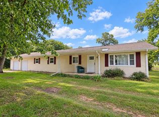 5516 W 775 N, Winamac, IN 46996