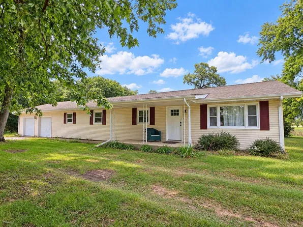 5516 W 775 N, Winamac, IN 46996