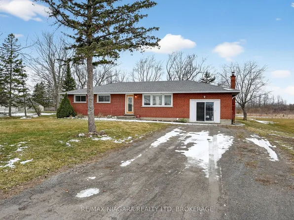 3818 Elm St, Pt Colborne, ON L3K 5V5