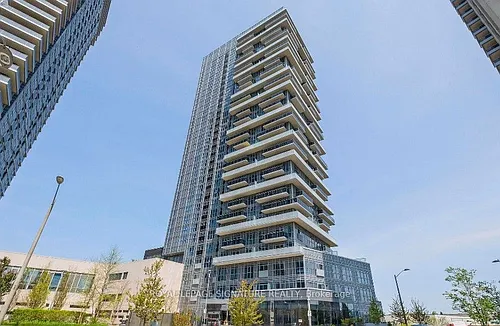 225 Village Green Sq Photo 1