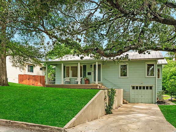 2nd image of 253 E Edgewood Pl