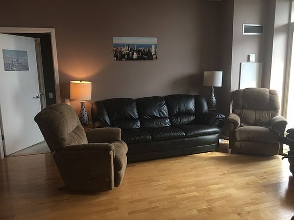 3rd image of 600 N Kingsbury St APT 1712
