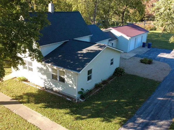 103 E 2nd St, Converse, IN 46919