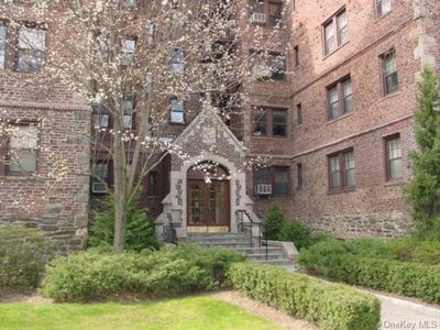 209 Garth Rd, Scarsdale, NY, 10583