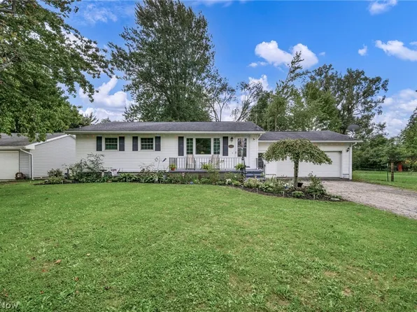 5803 Russia Rd, Amherst, OH 44001