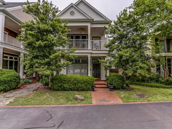 1068 Island Dr, Memphis, TN 38103