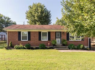 534 Pinoak Dr, Nicholasville, KY