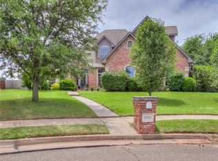 3300 Huntsman Ct, Edmond, OK 73003