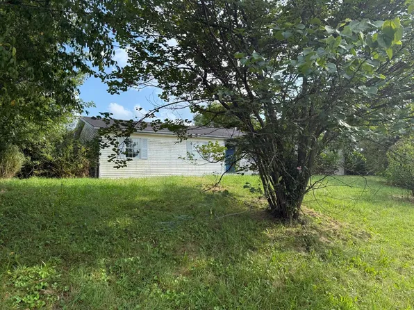 125 State Highway 3276, Waynesburg, KY 40489