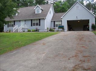 1022 Laura Dr, Dalton, GA 30721