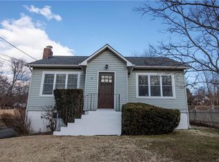 4 Kitchawan Rd, Carmel, NY 10512