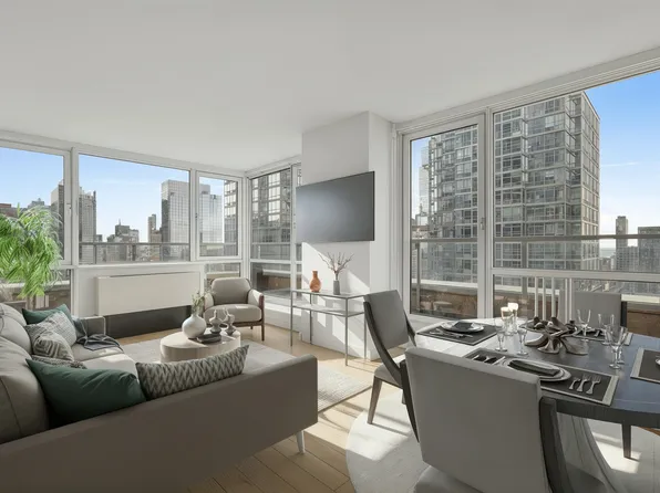 635 West 42nd Street image 3 of 22