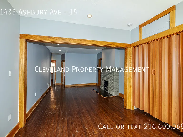 11433 Ashbury Ave #15 — Photo 8