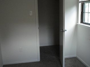 7033 Ridge Ave APT 8B, Philadelphia, PA 19128