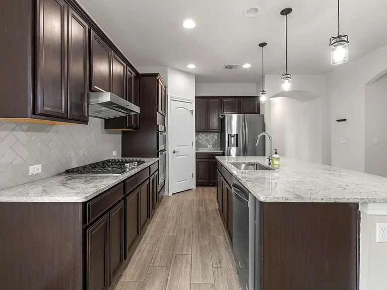 9802 Acero Dr — Photo 13