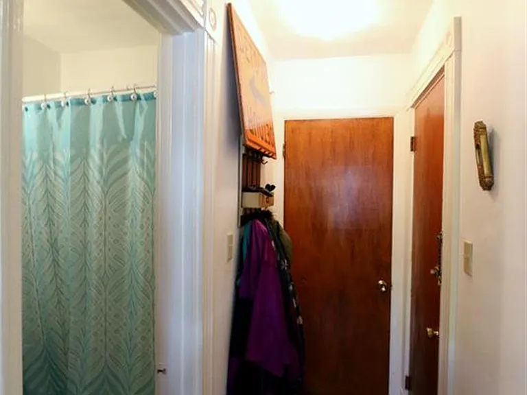 193 Concord Ave — Photo 8