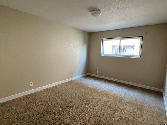 5th image of 125 Lorton Ave #5