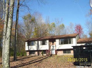 18 Beach Rd, Cleveland, NY 13042